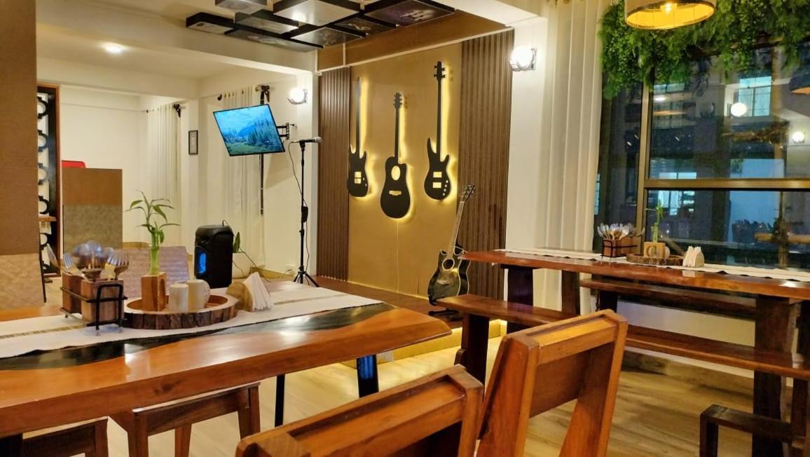 Aroma Inn Shillong Bagian luar foto