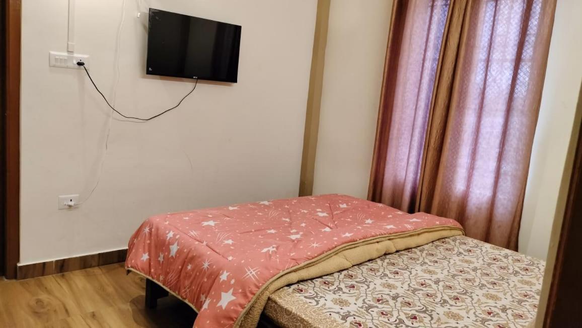 Aroma Inn Shillong Bagian luar foto