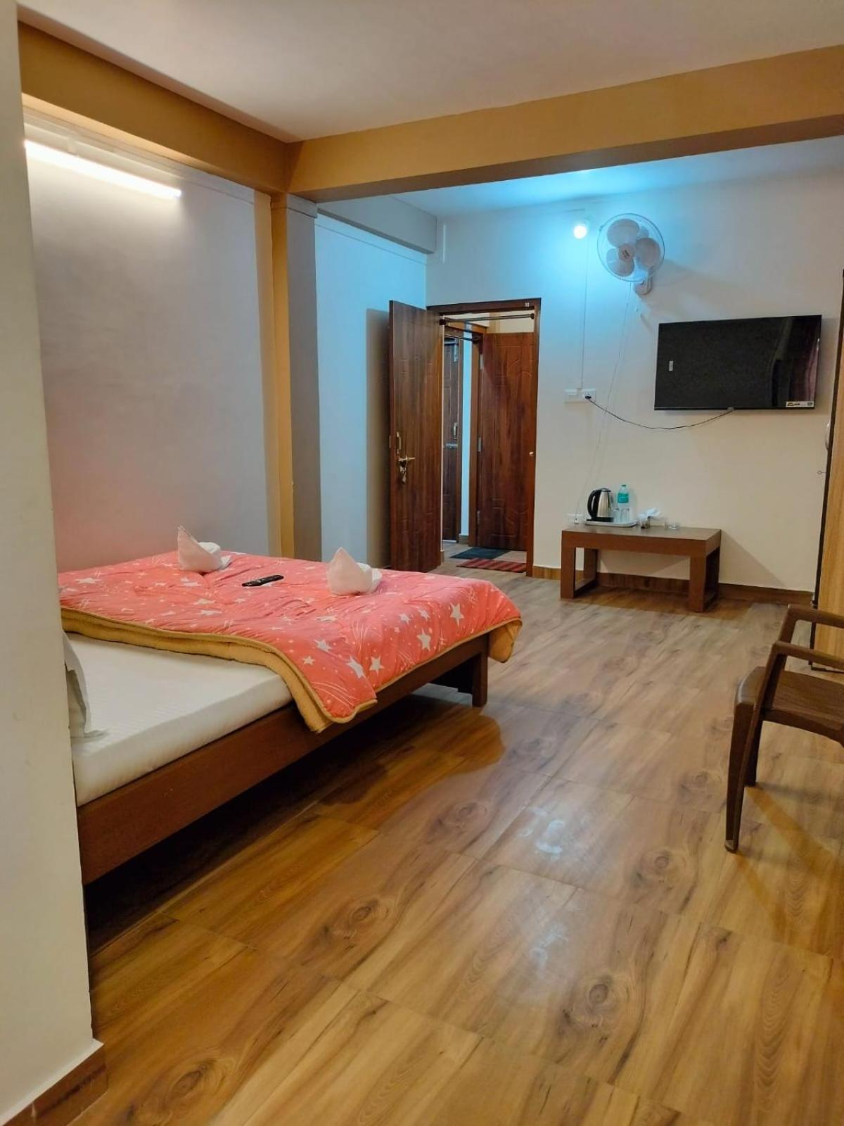 Aroma Inn Shillong Bagian luar foto